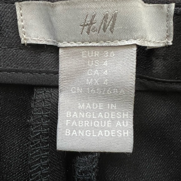 Black tuxedo pant. H&M size 4 - Picture 2 of 3